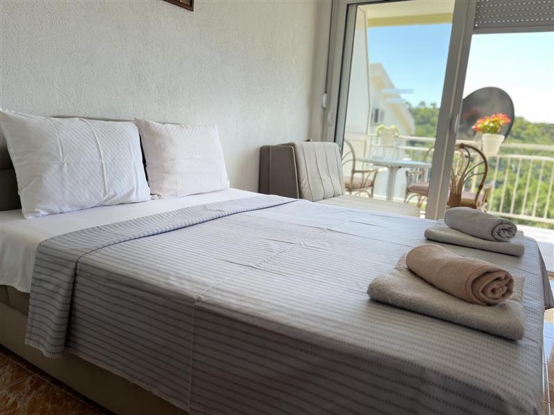 Petrovac Apartmani Neda Bane מראה חיצוני תמונה