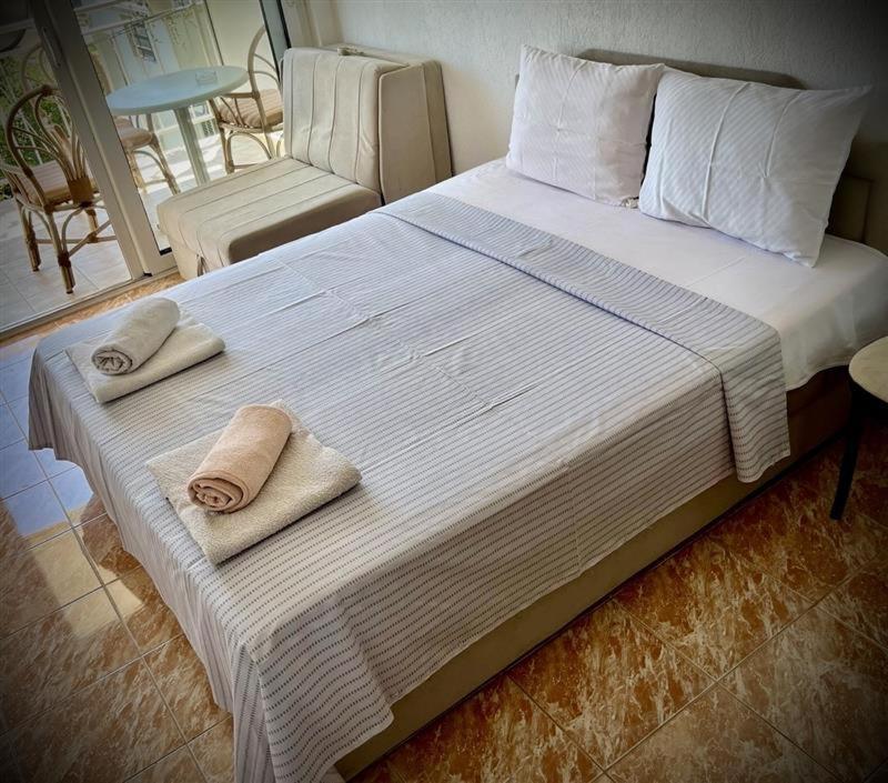Petrovac Apartmani Neda Bane מראה חיצוני תמונה