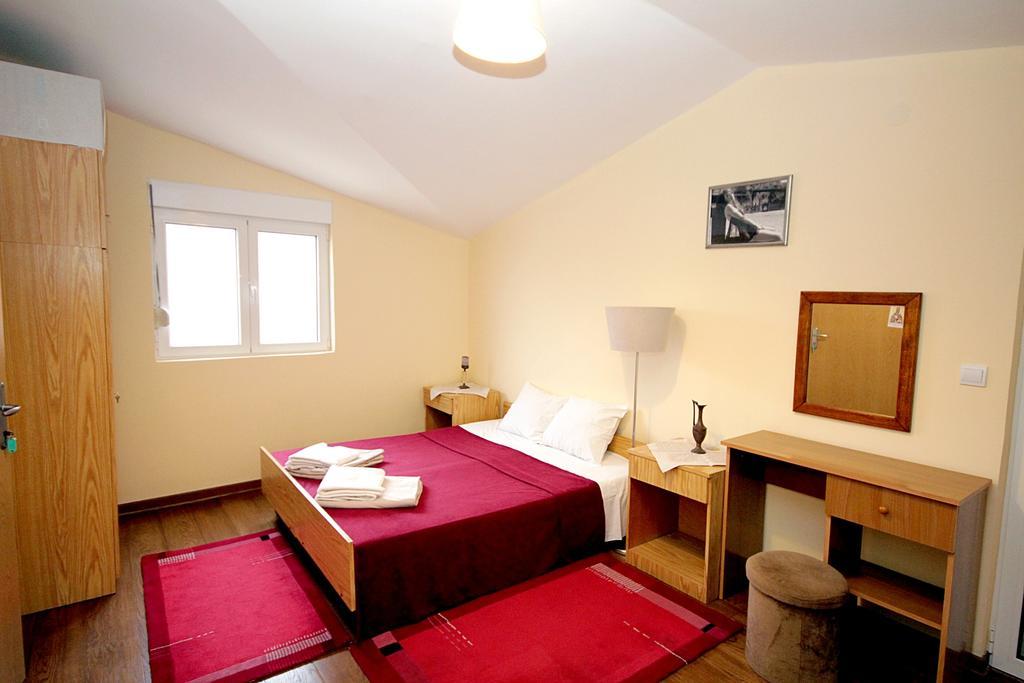 Petrovac Apartmani Neda Bane חדר תמונה