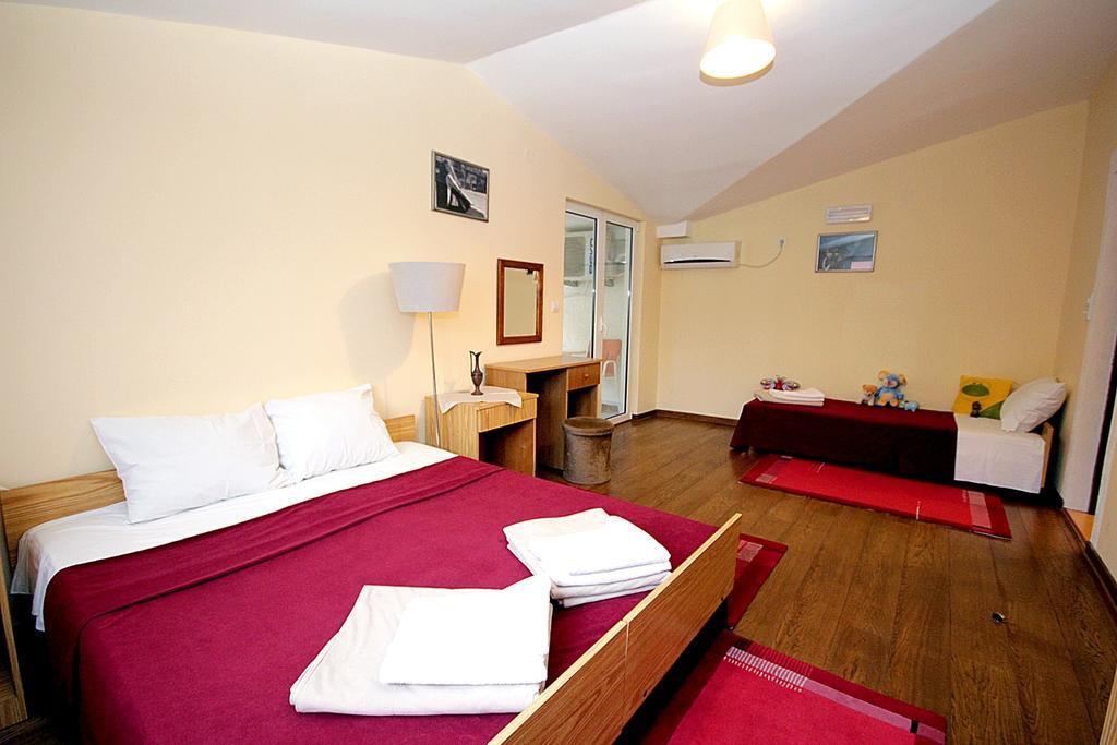 Petrovac Apartmani Neda Bane חדר תמונה