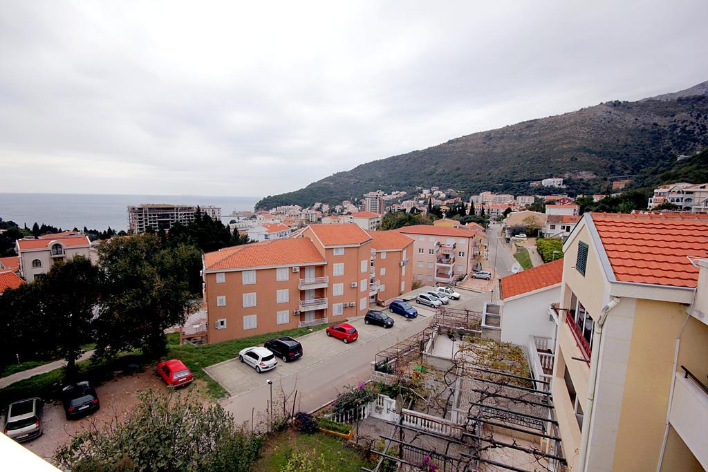 Petrovac Apartmani Neda Bane מראה חיצוני תמונה