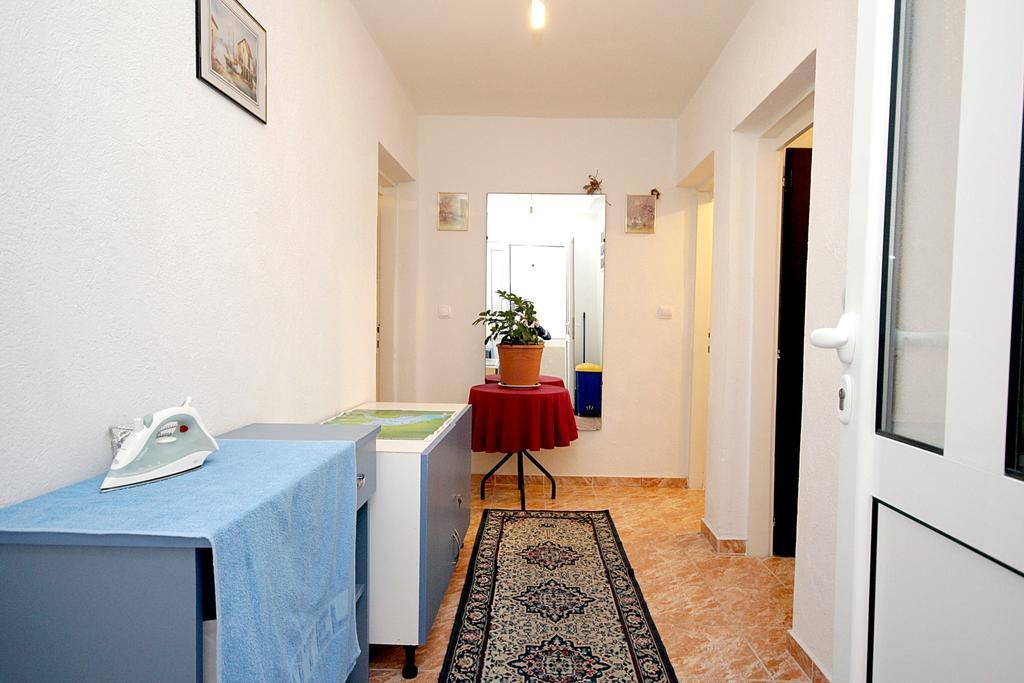 Petrovac Apartmani Neda Bane מראה חיצוני תמונה