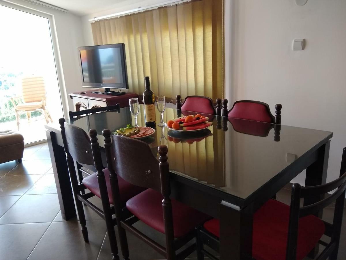 Petrovac Apartmani Neda Bane מראה חיצוני תמונה